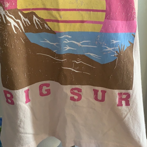 Ladies tee - Picture 2 of 4